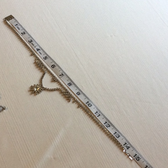 Vintage 1940s Rhinestone Necklace and Earrings - Picture 4 of 12